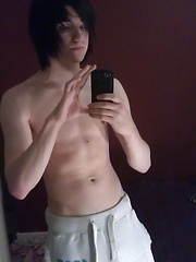 Hard and horny rocker boy wanks off at home