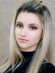 Salma looks effortless in portraying an alluring doll-like cutie with her slim, slender physique, magnificent large breasts and confident personality.