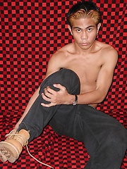 Look at this amazing asian cock