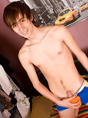 19 y.o. twink laid bare in front of the camera for the first time in his life!