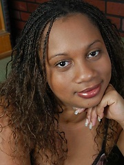 Chubby dark girl Sinamon