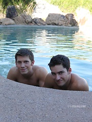 Couple of pretty studs jacking off together