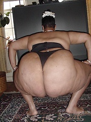 Very big black mama shows her fat ass