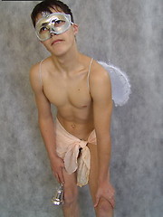 Christmas present for men in love with cute twinks