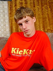 19 y.o. russian erected boy - Ic