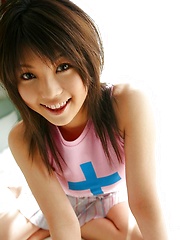 Kyou pretty teen modeling hot dresses and smiling